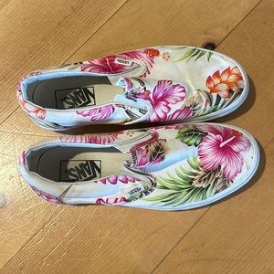 ➖Vans Hawaiin floral. Size 8.5